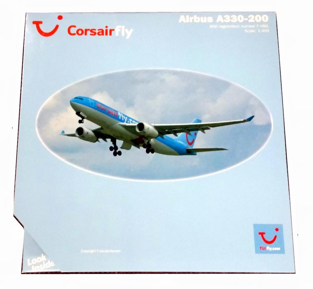 Maquette avion Airbus A330-200 Corsairfly.com 1/200