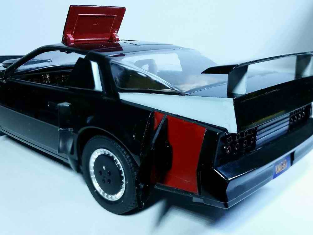 Maquette kit Voiture K2000 KITT SPM Super Poursuite Mode PONTIAC FIREBIRD KNIGHT RIDER 1/24