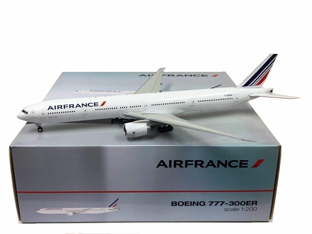 Maquette BOEING 777-300ER AIR FRANCE 1/200