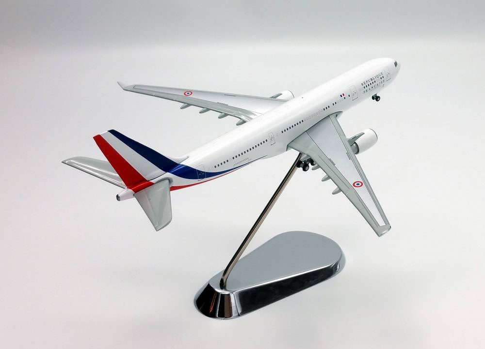 maquette AIRBUS A330-200 Sarkosy Présidentielle République Française FRANCE  1/400