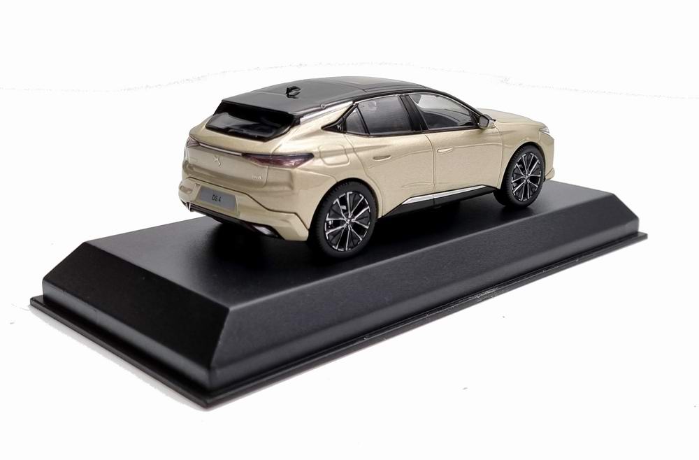 Petite voiture Citroen DS4 E-Tense NOREV 1/43