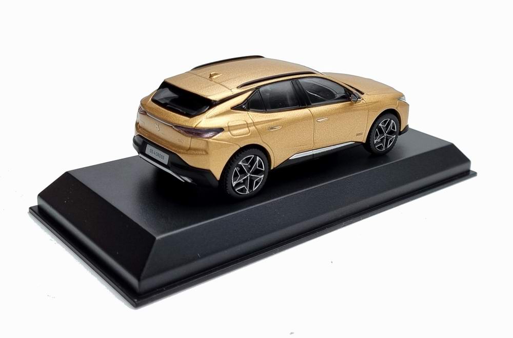 Petite voiture Citroen DS4 Cross NOREV 1/43