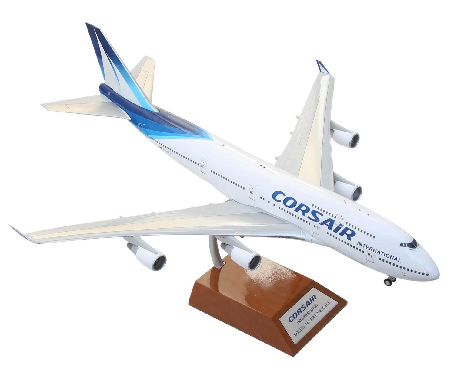 Maquette BOEING 747-400 CORSAIR INTERNATIONAL 1/200