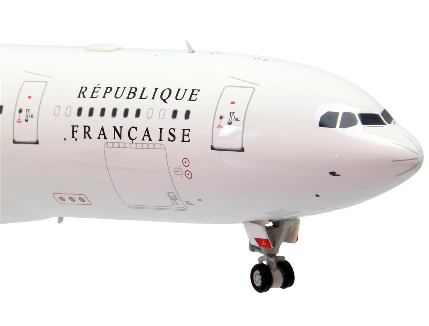 Maquette AIRBUS A330-200 Présidentielle République Française FRANCE 1/200