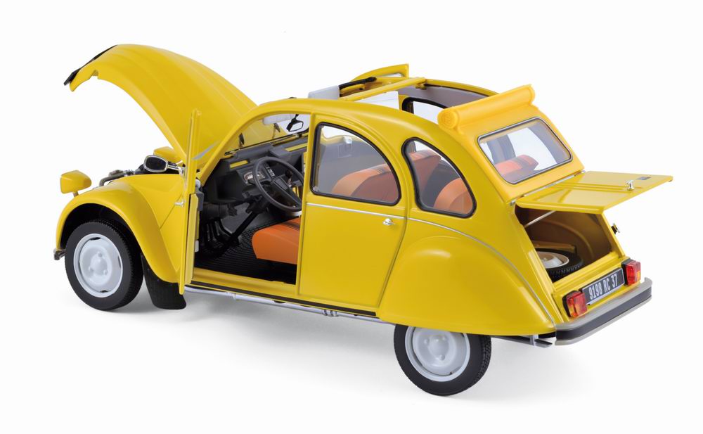 Voiture miniature CITROEN 2CV6 Club 1/18 NOREV