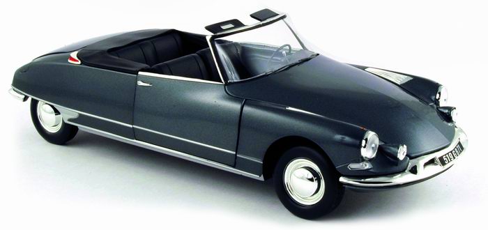 CITROEN DS 19 avec Longues Portées Bleu Antarctique 1961 - 1/18 NOREV