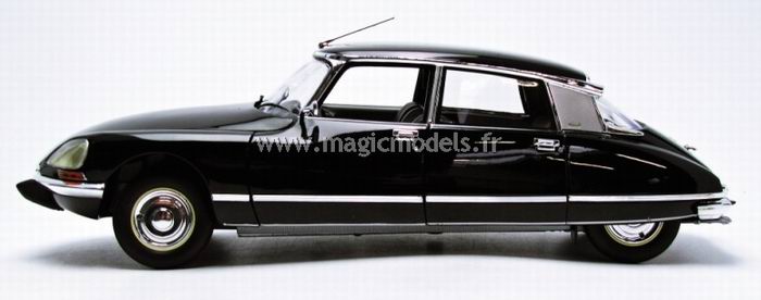 CITROEN DS 23 Pallas de 1972 1/18 Noire NOREV