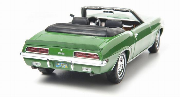 Véhicule CHEVROLET Camaro RS Décapotable 1969 Ma Sorcière Bien-Aimée (Bewitched)  1/24