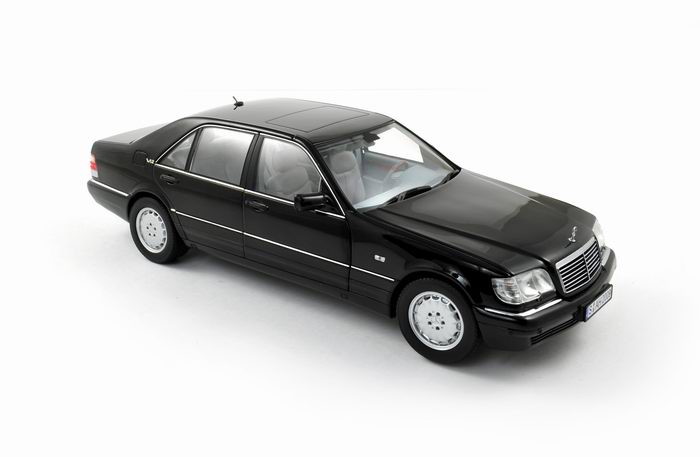 MERCEDES-Benz S600 1997 1/18 NOREV