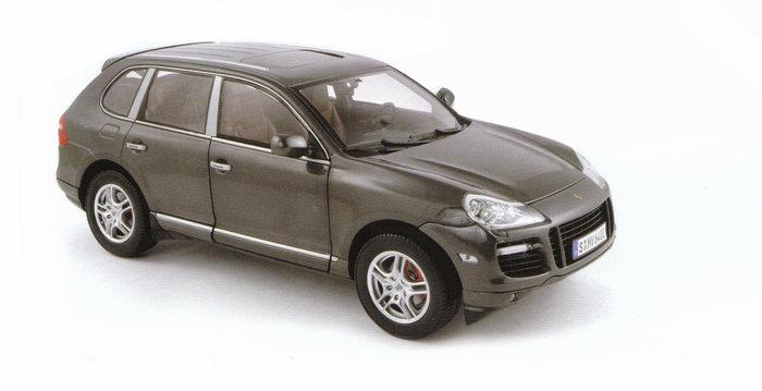 PORSCHE Cayenne Turbo gris Météor NOREV 1/18ème