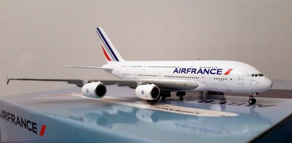 Maquette Avion AIRBUS A380-800 AIR FRANCE 1/400