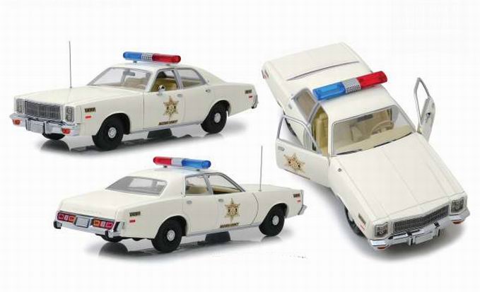 Voiture Plymouth Fury Police Sherif Rosco Purvis Coltrane de la série Shérif fais-moi peur en métal au 1/18