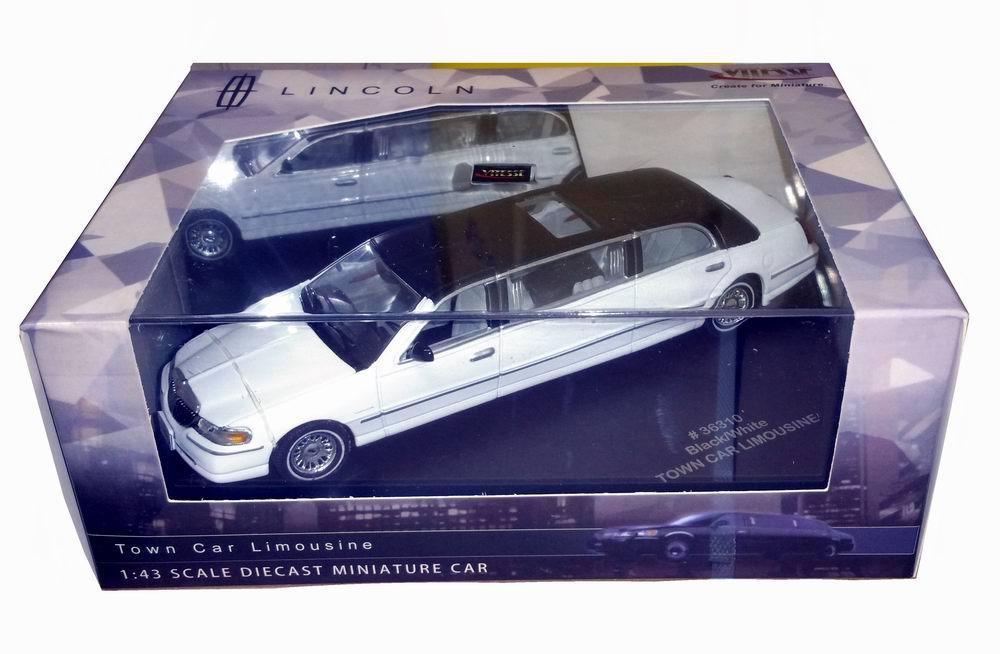 Petite Voiture de Collection LINCOLN 2000 Limousine Town Car de 2000 Blanche 