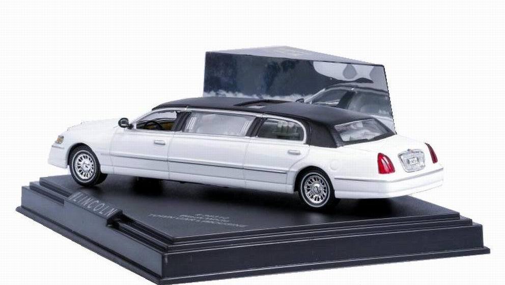 Petite Voiture de Collection LINCOLN 2000 Limousine Town Car de 2000 Blanche toit noir 1/43