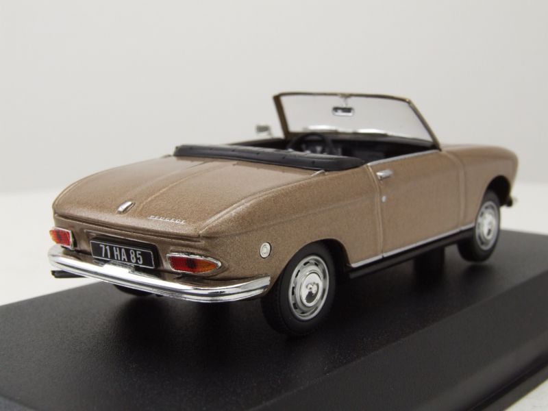 Voiture miniature PEUGEOT 204 Cabriolet 1967 NOREV 1/43