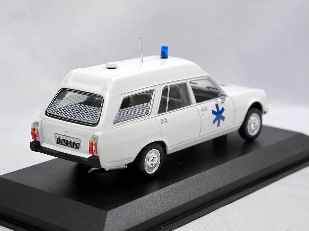 Voiture miniature PEUGEOT 504 Break Ambulence Norev 1/43