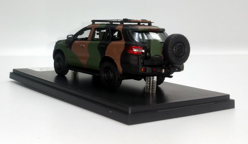 Voiture Armée de Terre Française SUV ACMAT ALTV SW 1/48