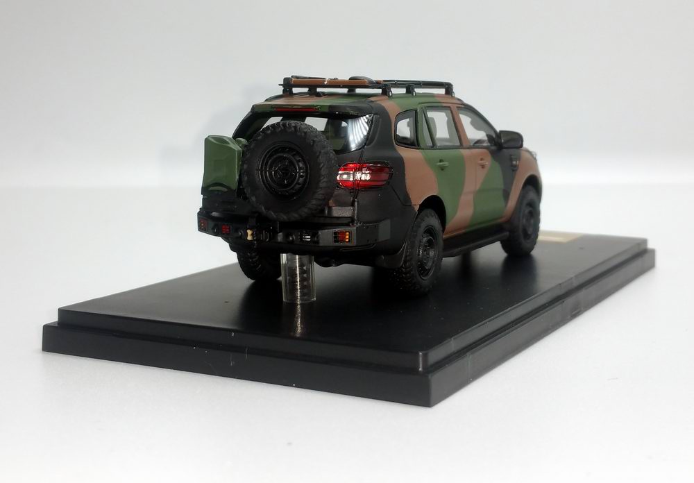 Voiture Armée de Terre Française SUV ACMAT ALTV SW 1/48