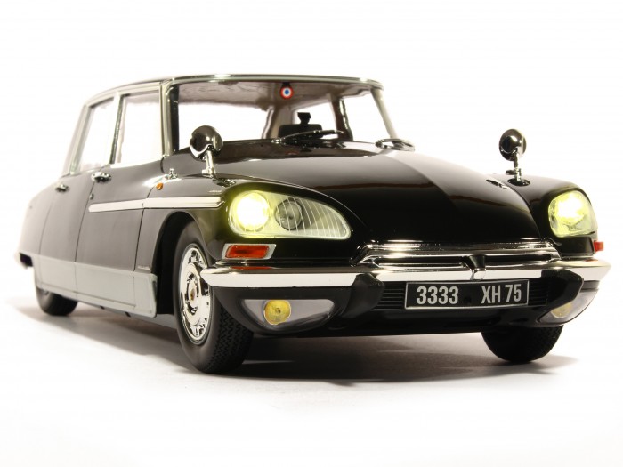 CITROEN DS 21 CHAPRON LORRAINE 1969 PRÉSIDENTIELLE ALAIN POHER Avec Phares et Feux Lumineux 1/18