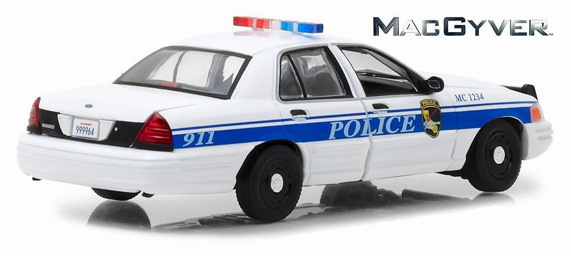 FORD CROWN VICTORIA 2003 POLICE INTERCEPTOR CALIFORNIA MAC GYVER 1/43