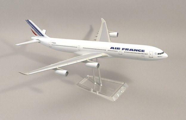 Maquette dagence A340-311 Air France au 1/100