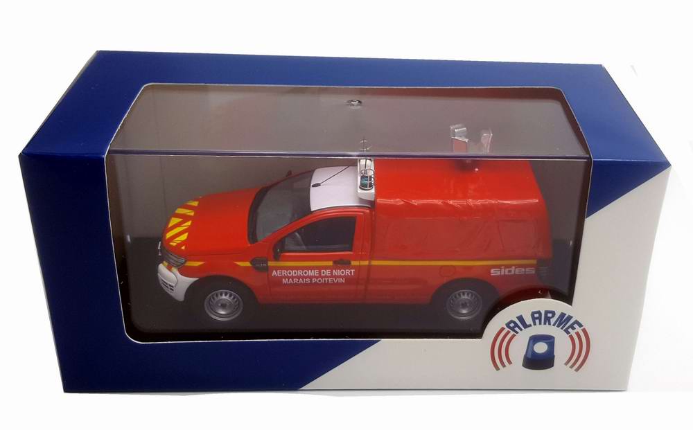 Miniature Ford Ranger 2 PORTES POMPIER VIP SDIS AERODROME DE NIORT Sapeurs Pompiers SDIS 79 DEUX-SEVRES 1/43 Alarme