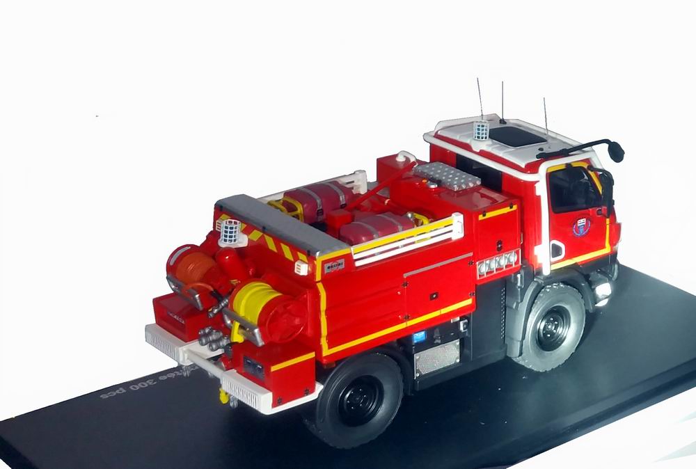 Miniature Camion de Sapeurs Pompiers Unimog U20 CCF Massias SDIS 31 Haute Garonne 1/43 Alerte