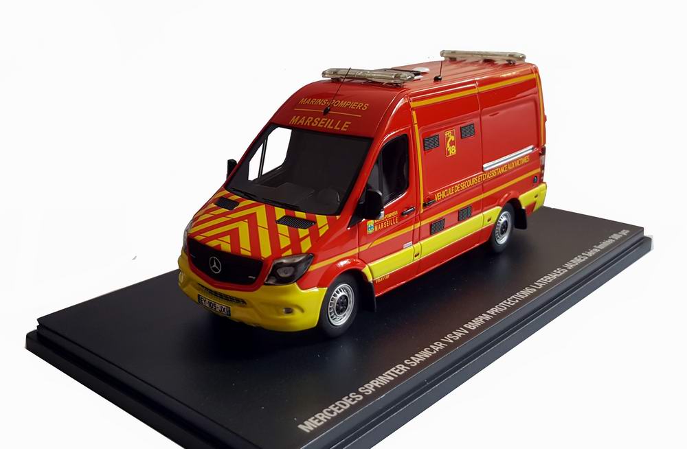 Miniature marins pompiers MERCEDES Sprinter BMPM Marseille VSAV Camion de Marins Pompiers 1/43 Alerte