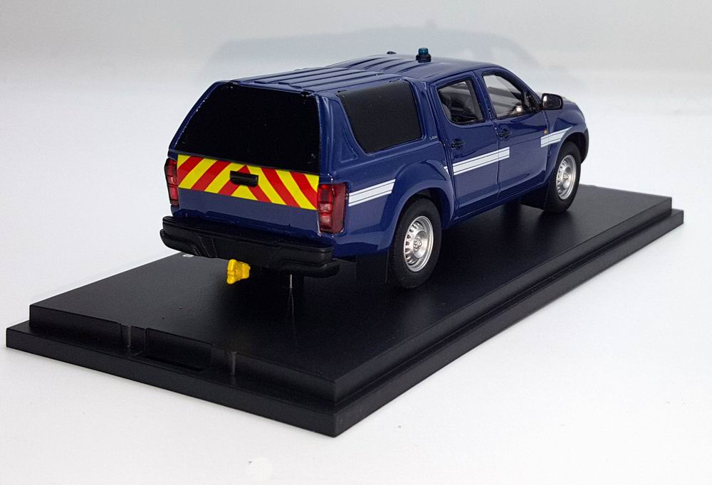 Miniature ISUZU DMAX INTERVENTION GENDARMERIE 1/43