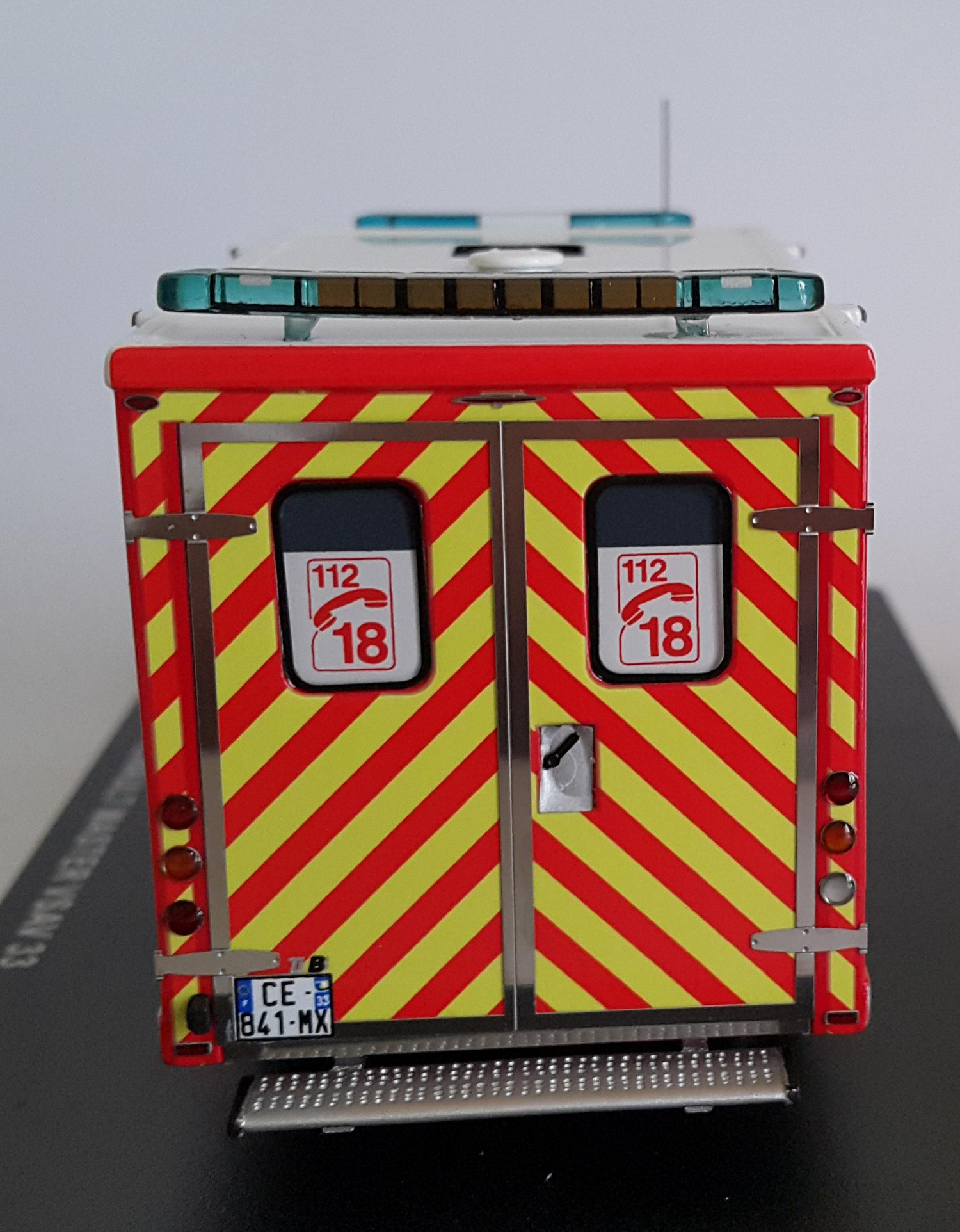 RENAULT MASTER 3 CAISSON VSAV 33 Camion de Sapeurs Pompiers 1/43 Alerte