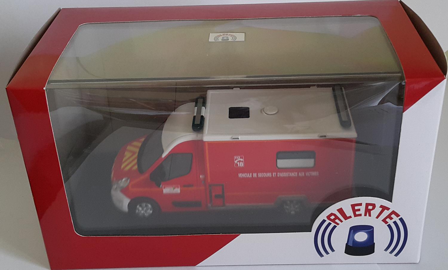 RENAULT MASTER 3 CAISSON VSAV 33 Camion de Sapeurs Pompiers 1/43 Alerte