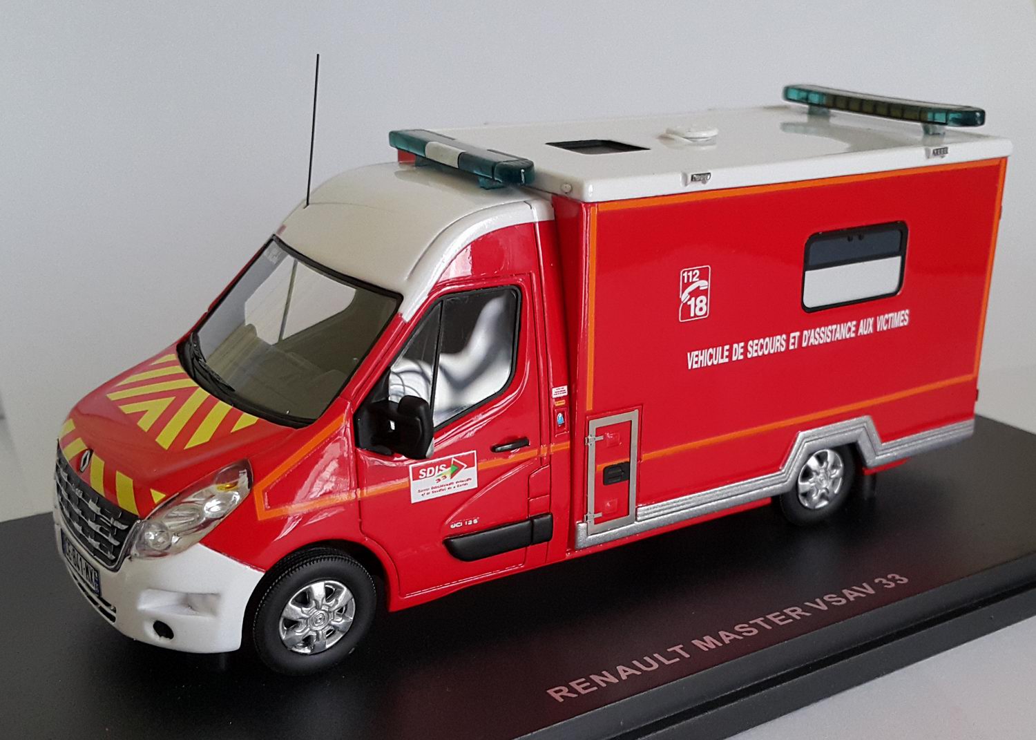 RENAULT MASTER 3 CAISSON VSAV 33 Camion de Sapeurs Pompiers 1/43 Alerte