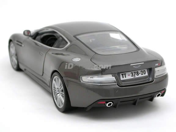 Aston Martin DBS