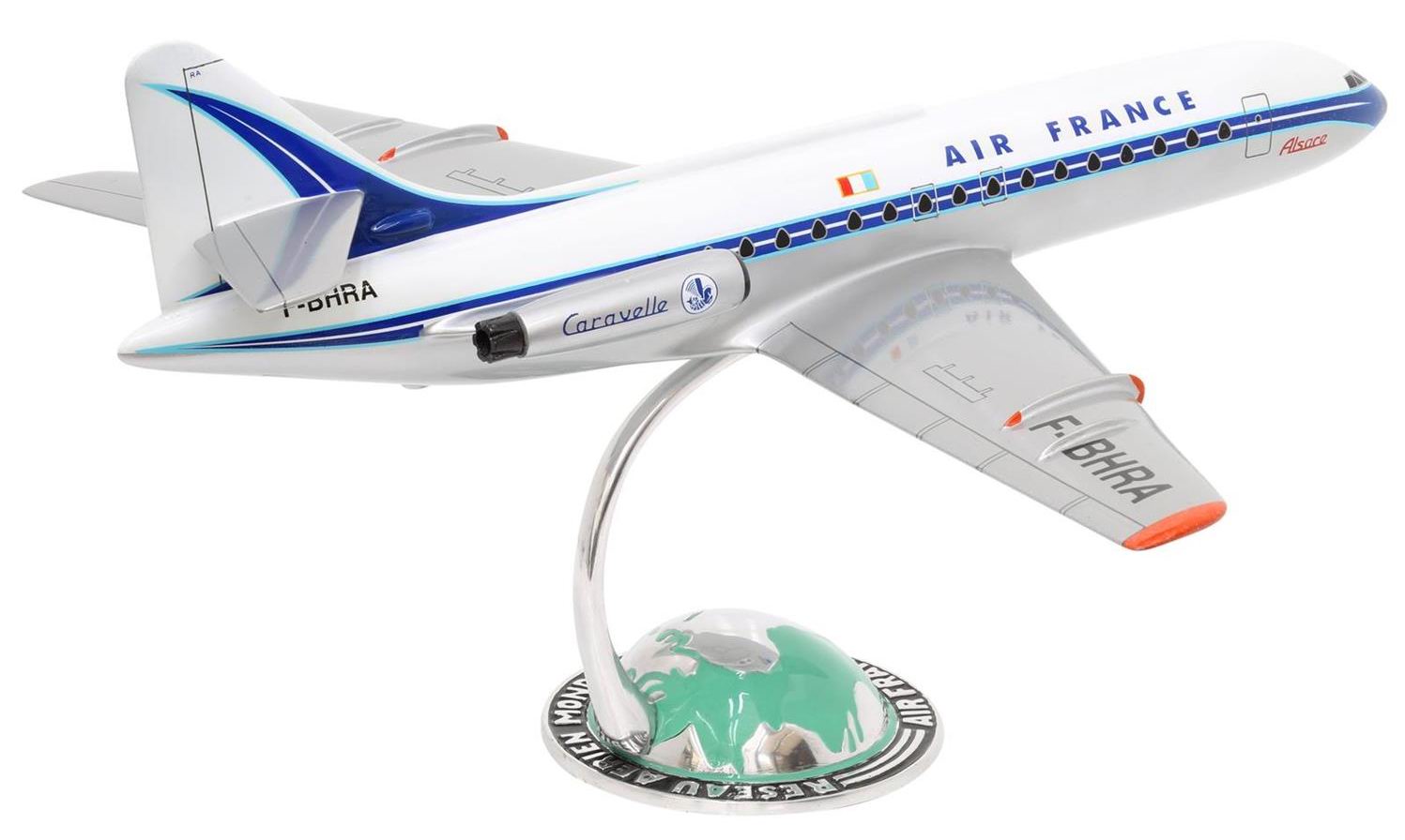 Maquette CARAVELLE III AIR FRANCE sur socle demi-globe Socatec