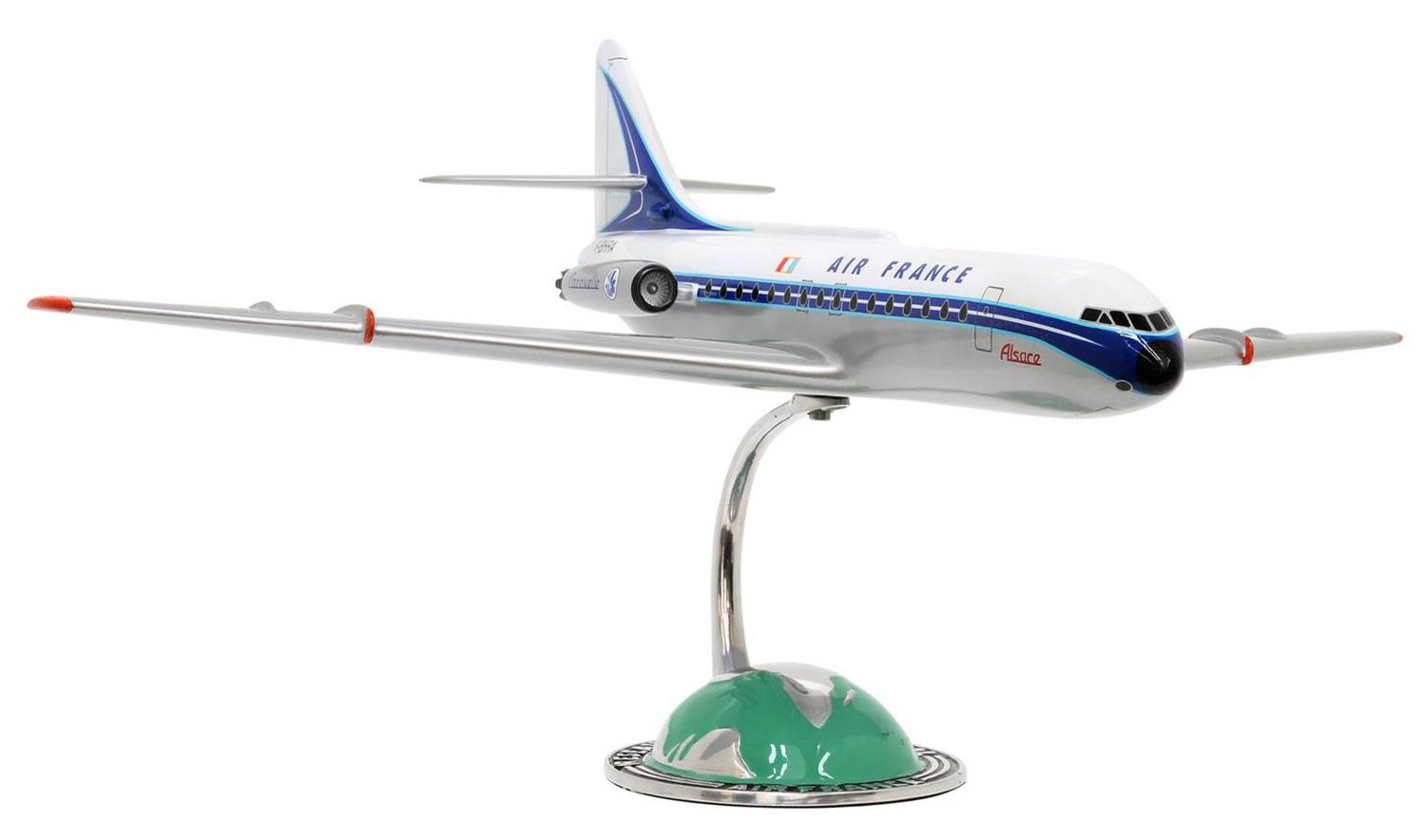 Maquette avion CARAVELLE III SE210 AIR FRANCE sur socle demi-globe Socatec