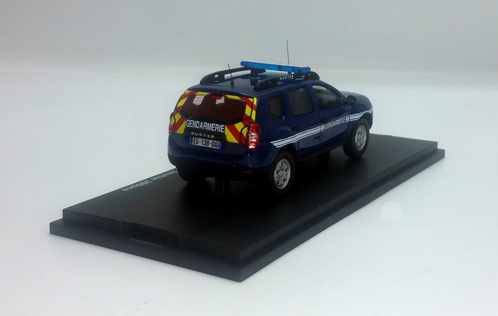 Petite voiture DACIA DUSTER GENDARMERIE 1/43 Alarme