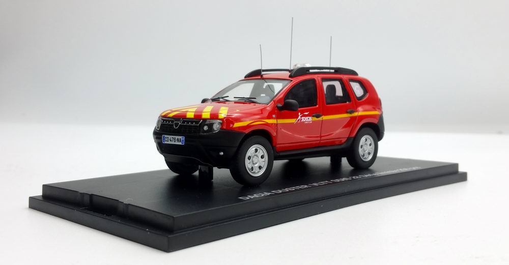 Miniature DACIA Duster VLTT 4x4 pompiers sdis28 1/43 Alarme