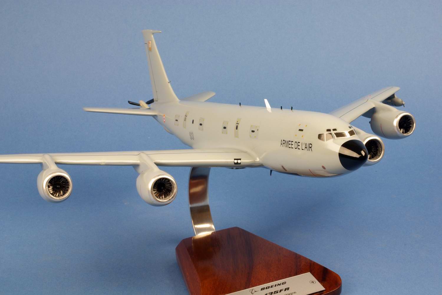 maquette de l’avion Boeing C-135FR Stratotanker de l’ERV.00/093 Bretagne au 1/100