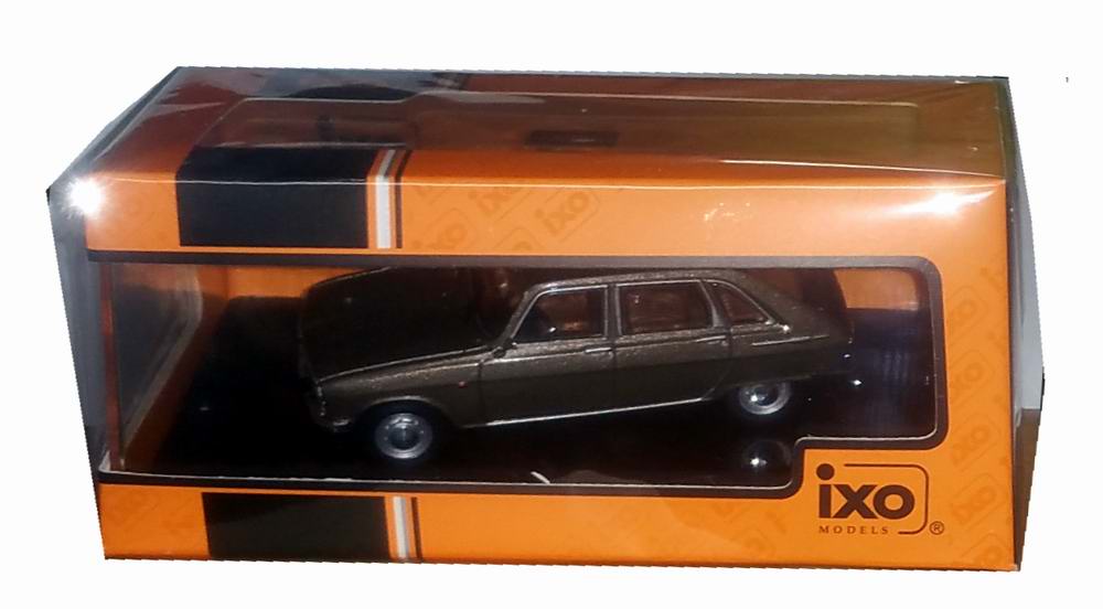 Voiture miniature RENAULT 16 TS R16TS 1969 Ixo 1/43