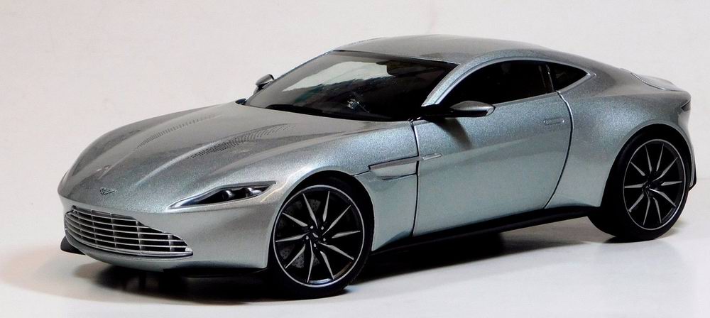 Véhicule ASTON MARTIN DB10 JAMES BOND Spectre 2015