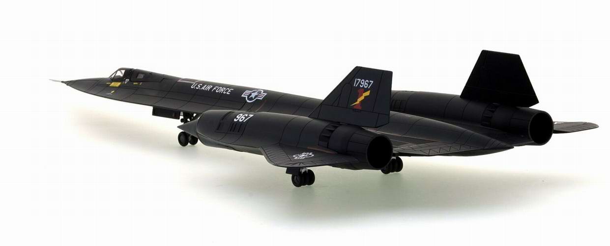 Maquette Lockheed SR-71 Blackbird  9th SRW61-7967-1977 Lighning Bolt 1/72