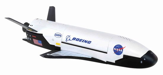 Maquette Navette Spatiale Boeing X-37B Orbital Test Vehicle OTV au 1/72 Dragon