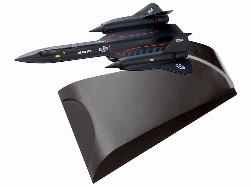 maquette avion Lockheed SR-71A Blackbird 1/400