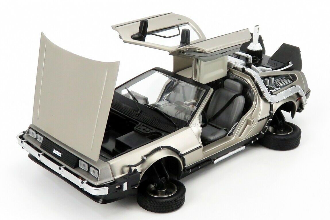 Voiture Delorean2 retour vers le future 1/18