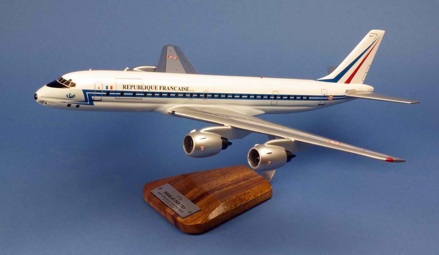 Maquette Douglas DC8-72CF ET 03.060 Estérel REPUBLIQUE FRANCAISE