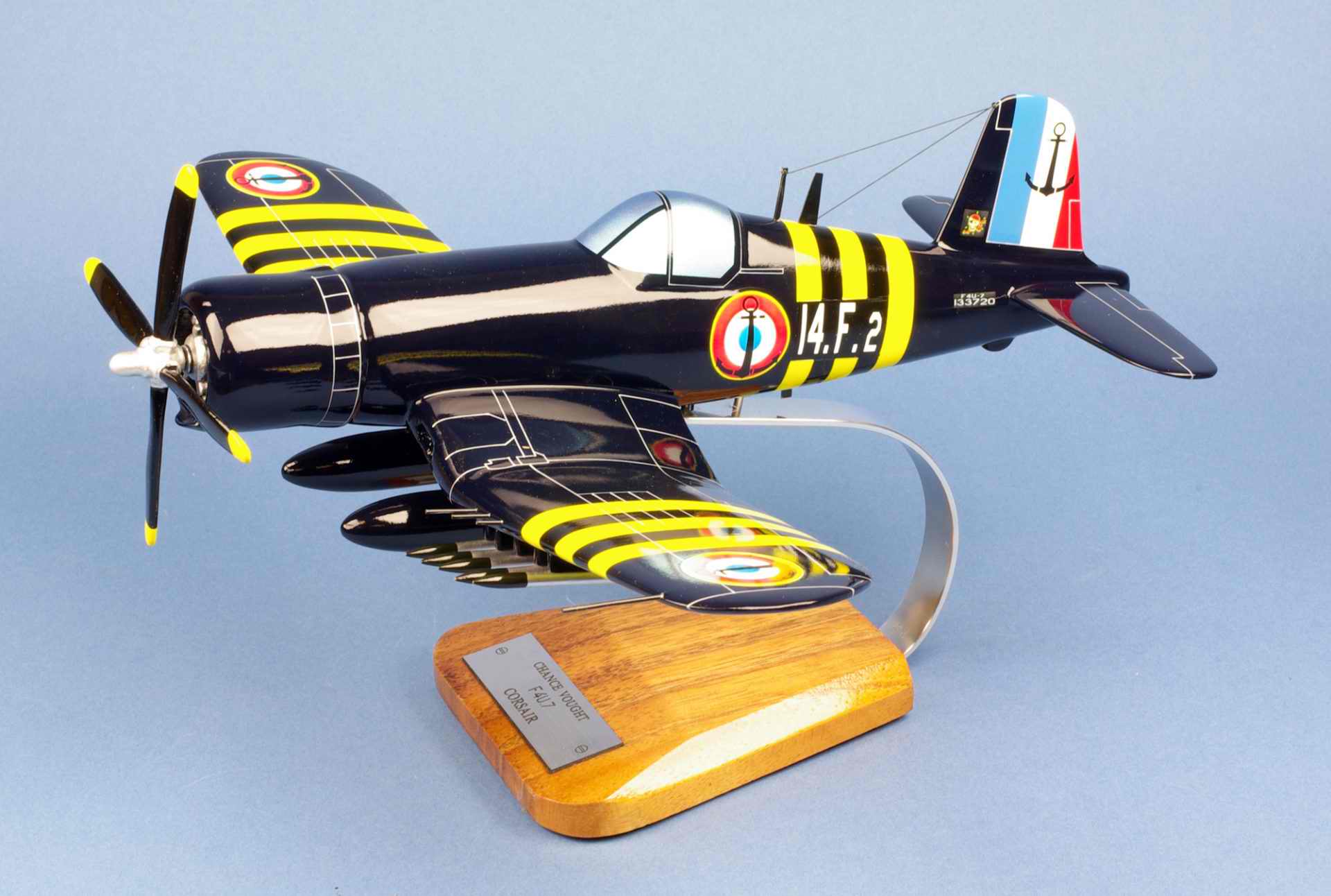 Maquette Avion F4U7 CORSAIR Flottille 14F de l'Aéronavale Française 1/30