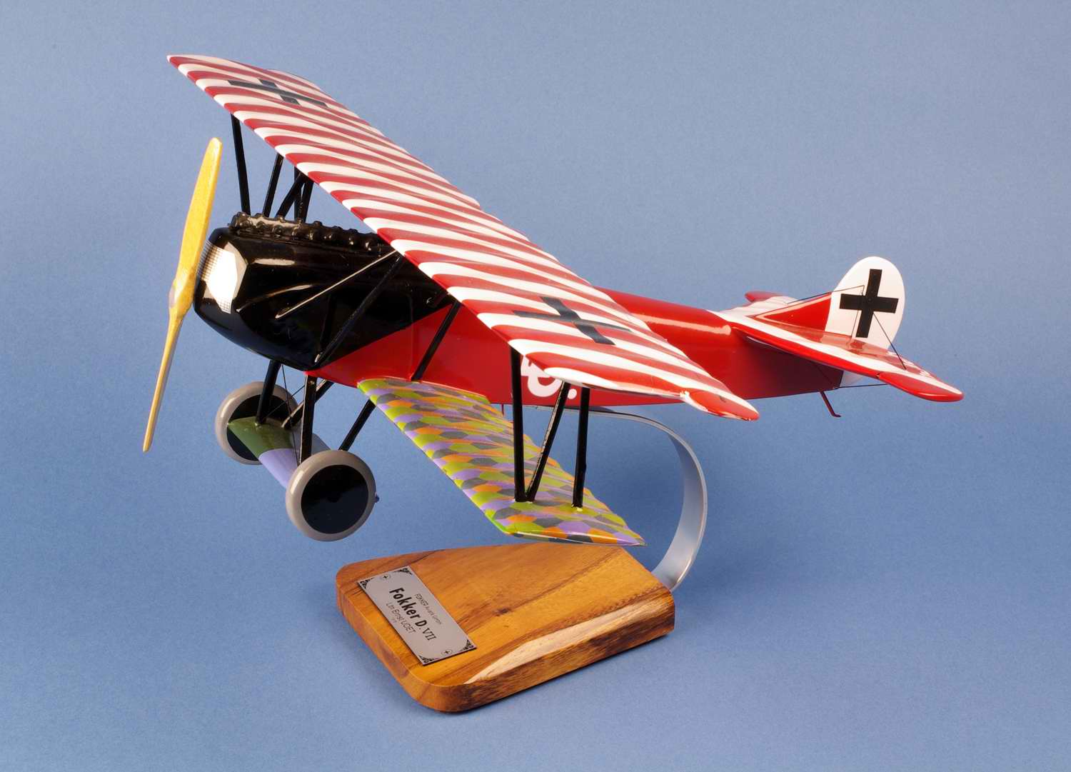 Maquette FOKKER D VII aux couleurs du Lieutenant Ulrich Neckel 1/24