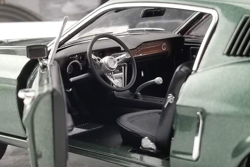 Voiture Ford Mustang GT390 1968 Bulitt 1/18