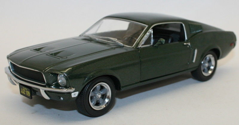 Voiture Ford Mustang GT Fast Back Bullitt 1/24