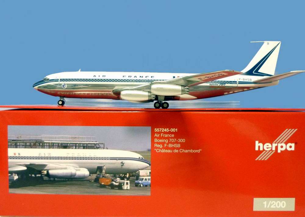 Maquette BOEING 707-320 AIR FRANCE F-BHSB Chateau de Chambord 1/200